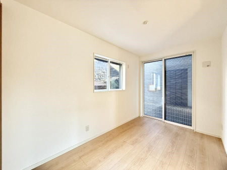 �q������ �������v���C�x�[�g��ԂƂ��ĐÂ��ŗ�������������񋟂��Ă���܂�