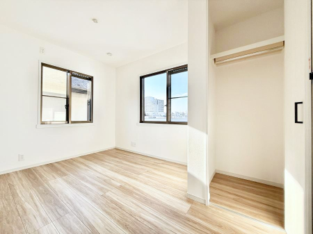 �Q�� ���������̔z�u��ʋC���̗ǂ��݌v�ŕ����̋�C�������炸�A��ɐV�N�ȋ�C������܂�