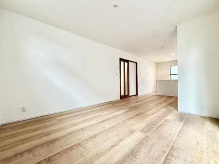 ���r���O ���������났�ƏΊ炪�W�܂�A�S���܂郊�r���O