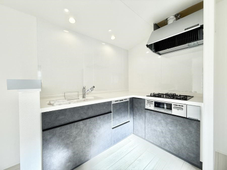 �L�b�`�� ���������y���݂ƐH�ׂ�K����͂���L�b�`��