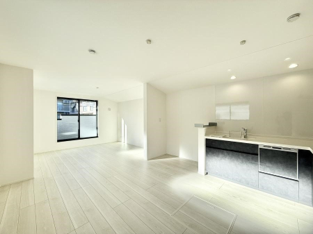 ���r���O ���������났�ƏΊ炪�W�܂�A�S���܂郊�r���O