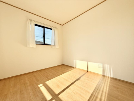 �q������ �������v���C�x�[�g��ԂƂ��ĐÂ��ŗ�������������񋟂��Ă���܂�