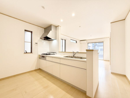 �L�b�`�� �������Ƒ����J��[�߂�A������̂���L�b�`��