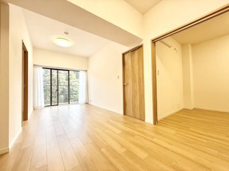 ���̑����� �������Ƒ��̏Ί炪���ӂ��A���났�̋��