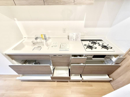 �L�b�`�� �����������������Ɗy�����Ȃ�A���K�ȃL�b�`�����