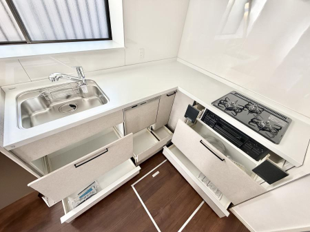 �L�b�`�� �������Ƒ����J��[�߂�A������̂���L�b�`��