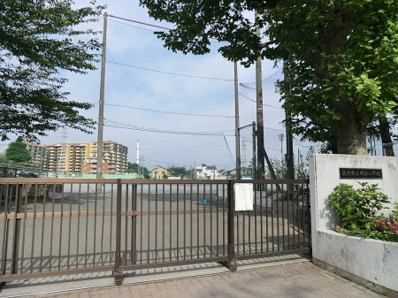 ���ӊ� ���w�Z 1300m ����s���������w�Z