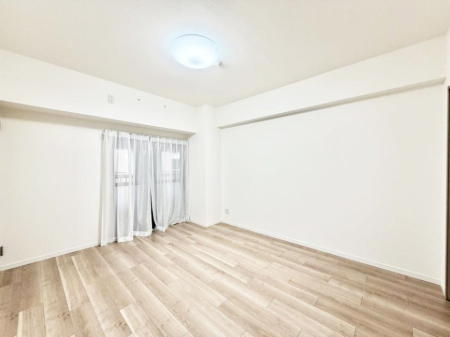 �q������ �������v���C�x�[�g��ԂƂ��ĐÂ��ŗ�������������񋟂��Ă���܂�