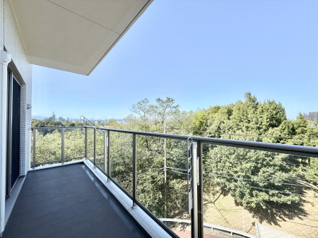 �o���R�j�[ ������ ��𒭂߂Ȃ���A�ق��ƈꑧ������ʂȋ��