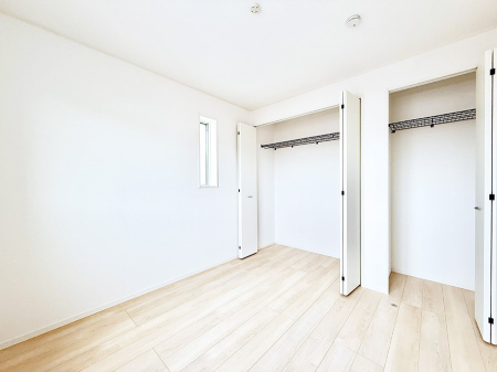 �q������ �������v���C�x�[�g��ԂƂ��ĐÂ��ŗ�������������񋟂��Ă���܂�