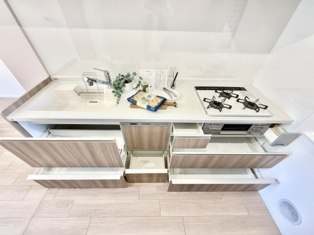 �L�b�`�� �����������������Ɗy�����Ȃ�A���K�ȃL�b�`�����