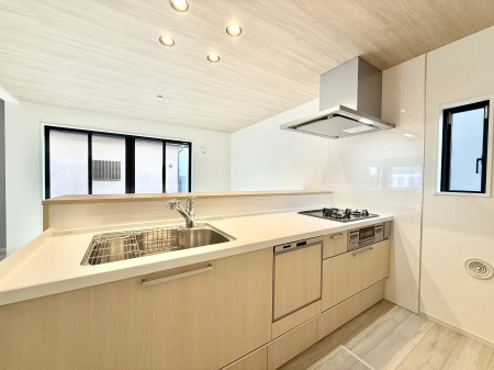 �L�b�`�� �������Ƒ����J��[�߂�A������̂���L�b�`��