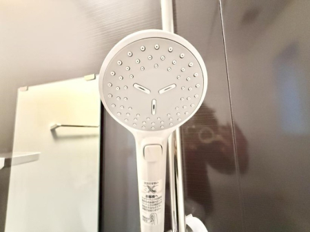 ���̑����� �ݔ����킴�킴�V�����[�����̃��o�[�܂Ŏ��L�΂��K�v���Ȃ��A�ȒP�Ɏ~���ł���