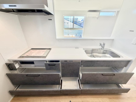 �L�b�`�� �����������������Ԃ����܂��A�Ί炠�ӂ��L�b�`��