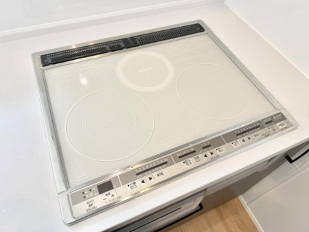 ���̑����� �ݔ���IH�N�b�L���O�q�[�^�̓L�b�`�����肪�A�c���Ȃ炸�������y����