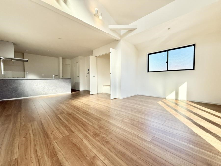 rO 났ƏΊ炪W܂AS܂郊rO