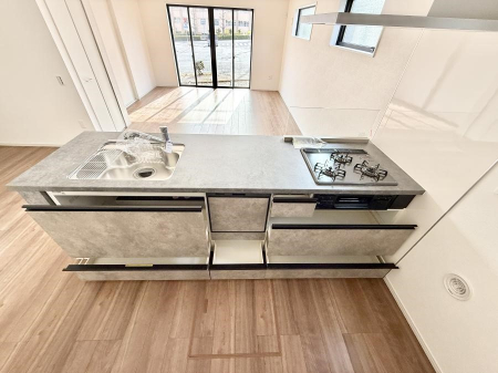 �L�b�`�� �����������������Ɗy�����Ȃ�A���K�ȃL�b�`�����