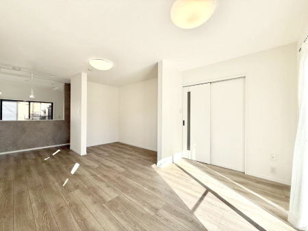 ���r���O ���������났�ƏΊ炪�W�܂�A�S���܂郊�r���O