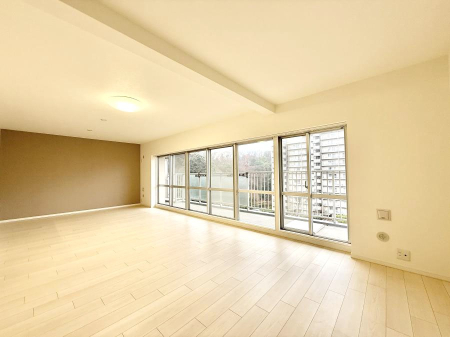 ���r���O ���������ƕ���������A�����b�N�X�ł�����