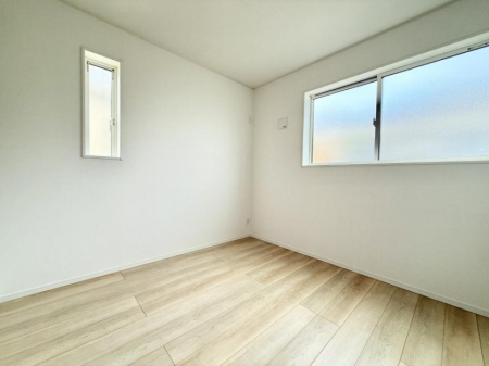 �q������ �������v���C�x�[�g��ԂƂ��ĐÂ��ŗ�������������񋟂��Ă���܂�