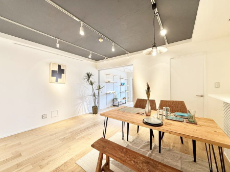 ���r���O ���������S�n�̂����A���z�̃��r���O