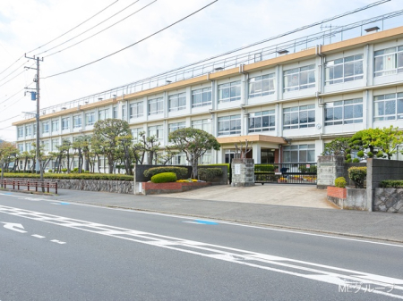 ���ӊ� ���w�Z 600m ���ˎs���l�x���w�Z