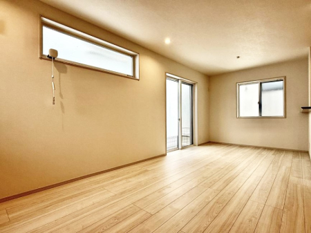 ���r���O ���������S�n�̂����A���z�̃��r���O