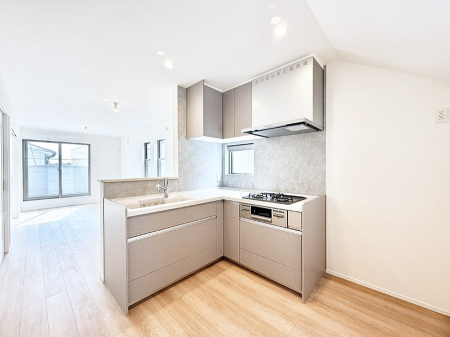 �L�b�`�� ���������y���݂ƐH�ׂ�K����͂���L�b�`��