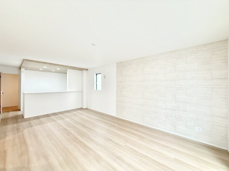 ���r���O ����