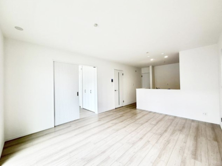 ���r���O �����������������Ɠ��ʂɂ���A�e���̋��