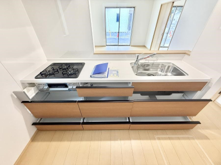 �L�b�`�� �����������������Ɗy�����Ȃ�A���K�ȃL�b�`�����