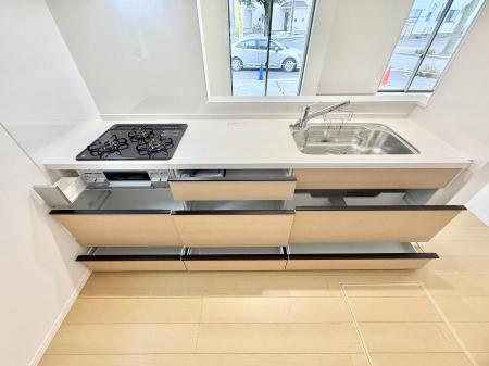 �L�b�`�� �����������������Ԃ����܂��A�Ί炠�ӂ��L�b�`��