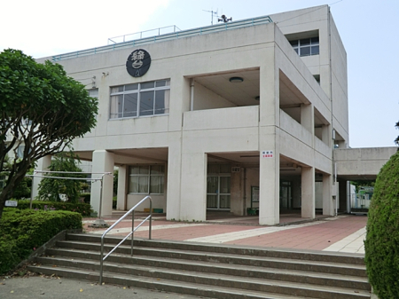 ���ӊ� ���w�Z 800m �ɐ����s���Α䏬�w�Z