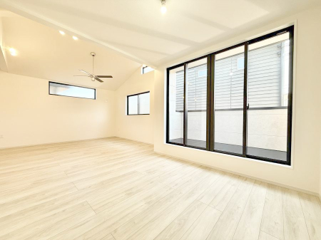 ���r���O ���������ƕ���������A�����b�N�X�ł�����