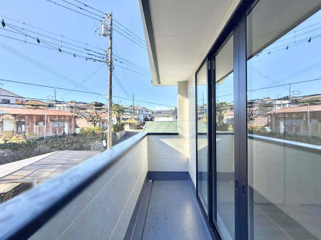 �o���R�j�[ ������ �G�߂̈ڂ낢����������J���I�ȋ�Ԃł�