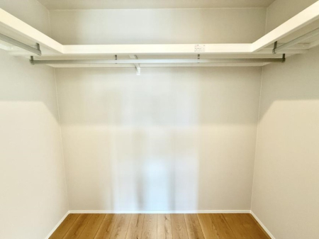 ���[ ����