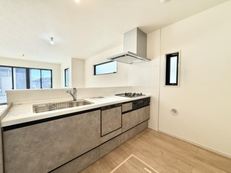 �L�b�`�� ���������y���݂ƐH�ׂ�K����͂���L�b�`��