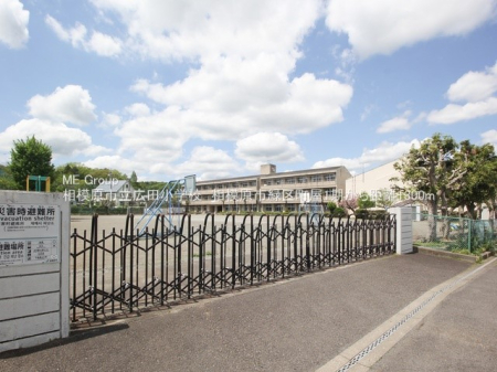 ���ӊ� ���w�Z 600m ���͌��s���L�c���w�Z