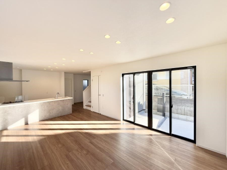 ���r���O �����������������Ɠ��ʂɂ���A�e���̋��