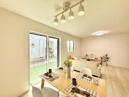 ���r���O ����