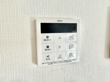 ���̑����� �ݔ��������C�œǏ��┼�g��������ȂǁA�������Ԃ��������ɂ��������@�\�ł��B