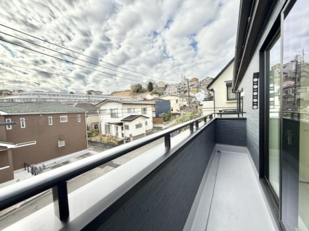 �o���R�j�[ ������ ���R��g�߂Ɋ�����A�J���I�ȃo���R�j�[