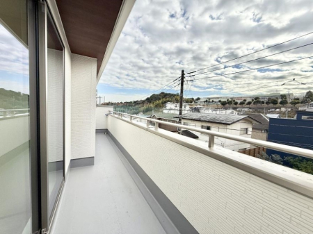 �o���R�j�[ ������ ���R��g�߂Ɋ�����A�J���I�ȃo���R�j�[