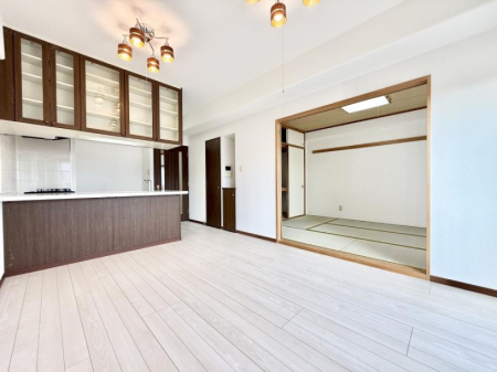 ���̑����� �������Y��Ƀ��t�H�[�����ꂽ���r���O