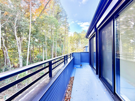 �o���R�j�[ ������ �G�߂̈ڂ낢����������J���I�ȋ�Ԃł�