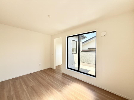 �Q�� ���������̔z�u��ʋC���̗ǂ��݌v�ŕ����̋�C�������炸�A��ɐV�N�ȋ�C������܂�