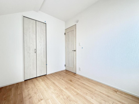 �q������ ����