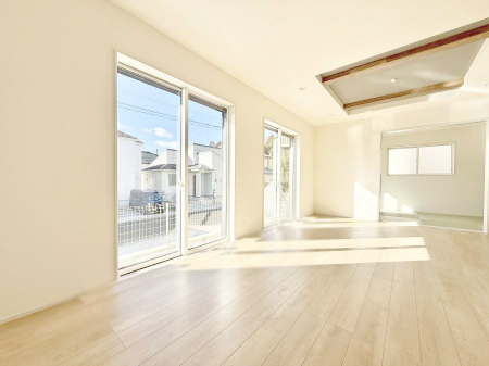 ���r���O ���������R�Ɖ�b�����܂��A�S�n�悢�ЂƂƂ�