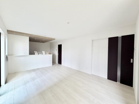 ���r���O ���������R�Ɖ�b�����܂��A�S�n�悢�ЂƂƂ�