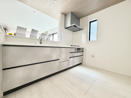 �L�b�`�� �������Ƒ����J��[�߂�A������̂���L�b�`��